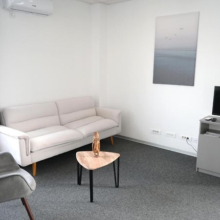 Luana Airport Apartments #5 Otopeni Exterior foto